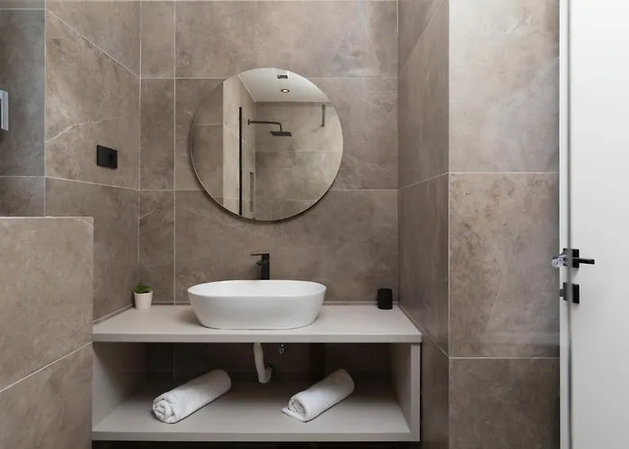 A'more Bijeca - App B4 - Mpolo *