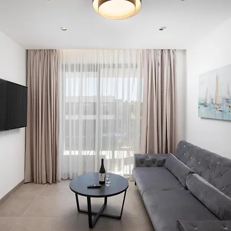 Apartment A'more Bijeca - App B4 - Mpolo Medulin